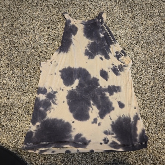 Clothes - Picture 2 of 2